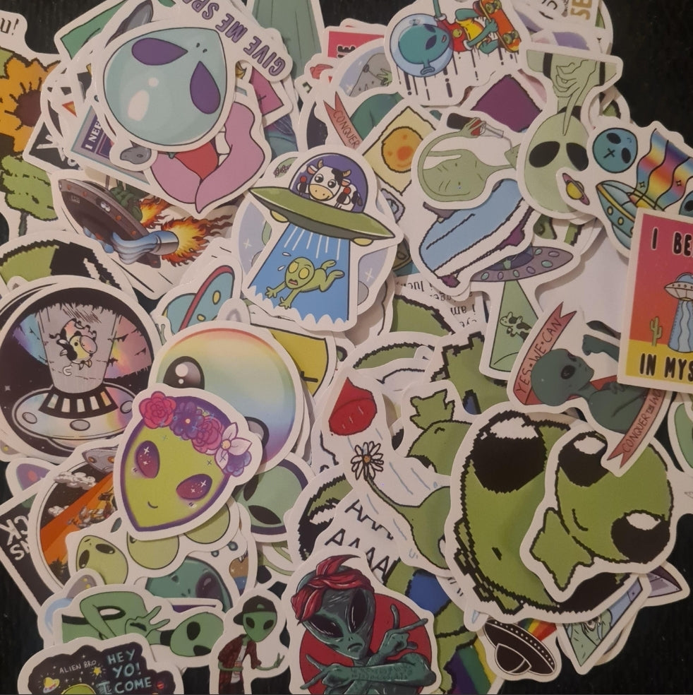 Alien Sticker Set – 10 High-Gloss Vinyl Stickers | FestEssential Treasures